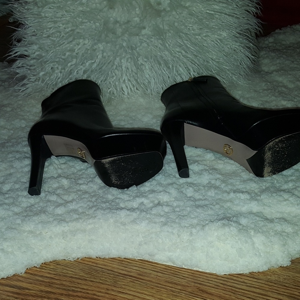 Size 7 Gucci ankle boots - Picture 3 of 4